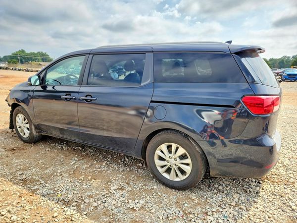 2016 KIA SEDONA LX - Middle-low