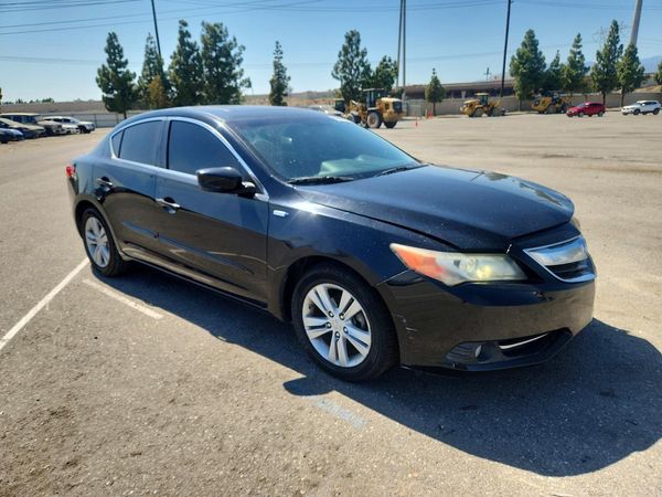 2013 ACURA ILX Hybrid TECH