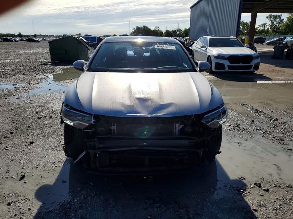 2019 VOLKSWAGEN JETTA S, SE, R-Line