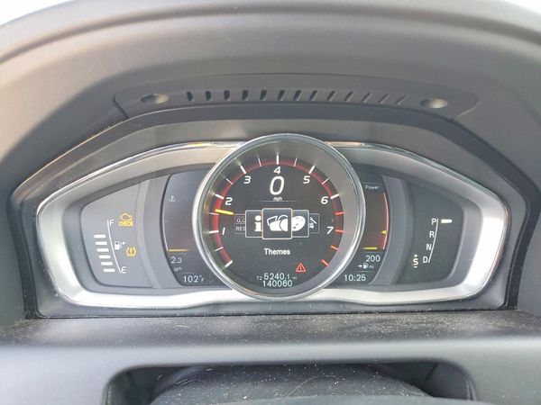 2016 VOLVO XC60