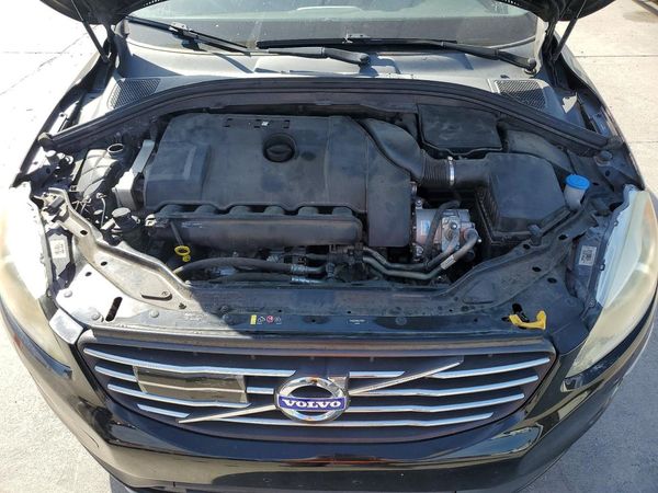 2016 VOLVO XC60