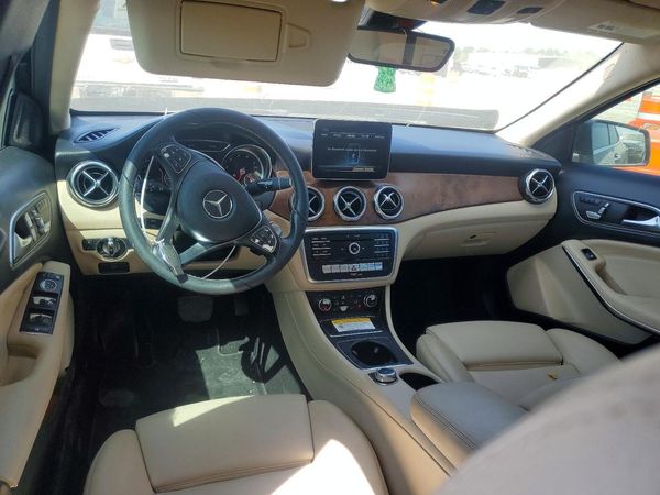 2020 MERCEDES-BENZ GLA