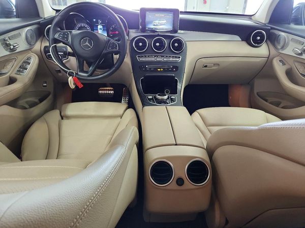 2019 MERCEDES-BENZ GLC