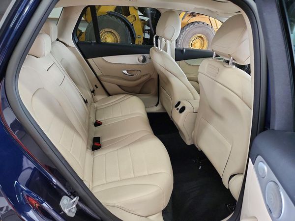 2019 MERCEDES-BENZ GLC