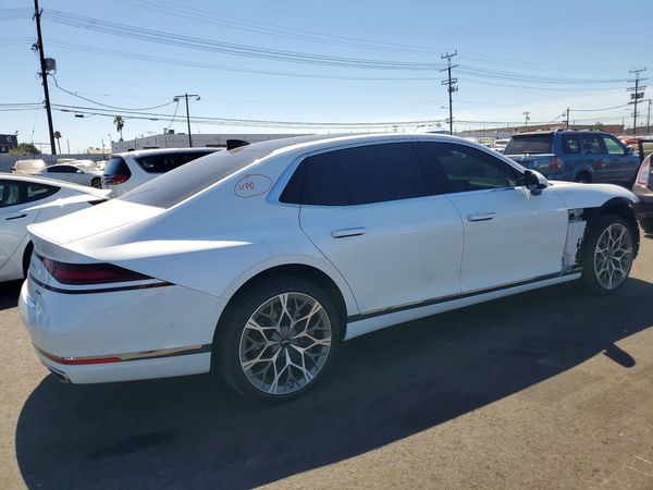 2025 GENESIS G90