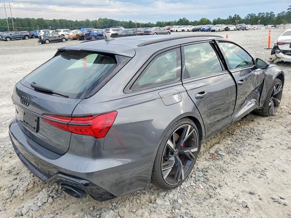 2023 AUDI RS6 quattro