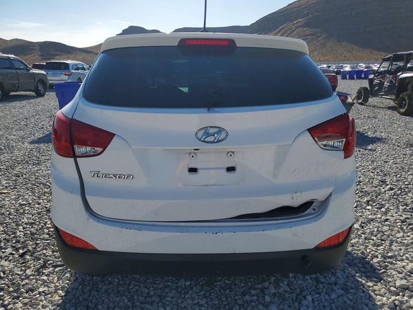 2015 HYUNDAI TUCSON GL (Middle-Low)