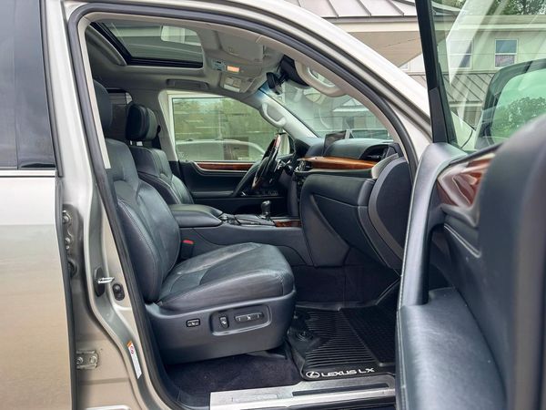 2018 LEXUS LX 570
