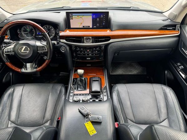 2018 LEXUS LX 570
