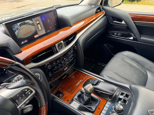 2018 LEXUS LX 570
