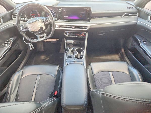 2022 KIA K5