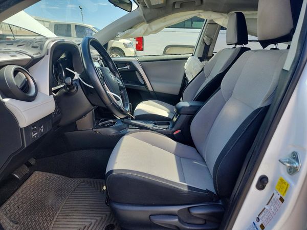 2016 TOYOTA RAV4 XLE (M Grade)