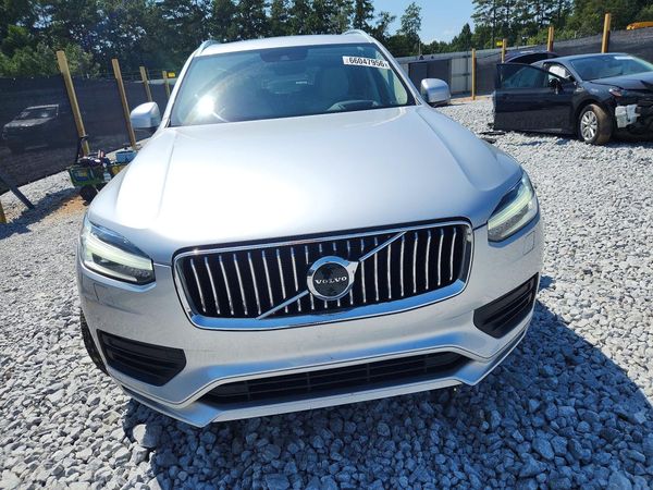 2022 VOLVO XC90 Momentum (excl S60)