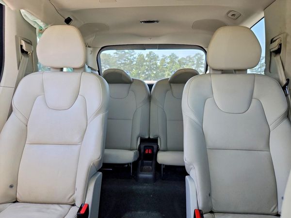 2022 VOLVO XC90 Momentum (excl S60)