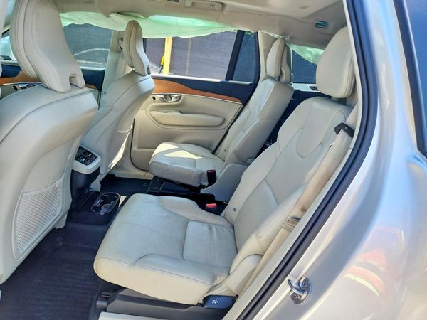2022 VOLVO XC90 Momentum (excl S60)