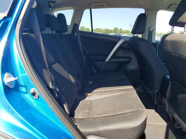 2016 TOYOTA RAV4 LE (X Grade)
