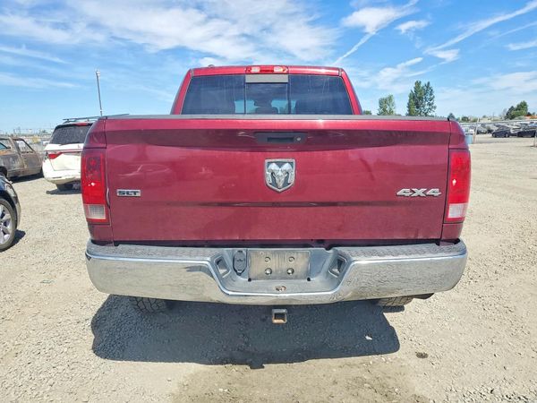 2018 RAM 1500 SLT