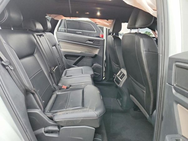 2021 VOLKSWAGEN ATLAS CROSS SPORT 4Motion SE