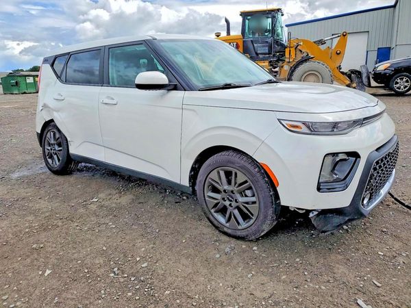2022 KIA SOUL
