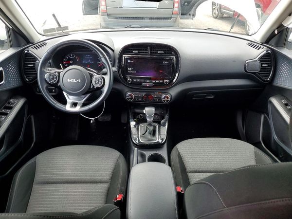 2022 KIA SOUL