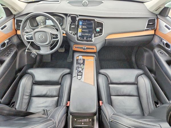 2019 VOLVO XC90 Inscription