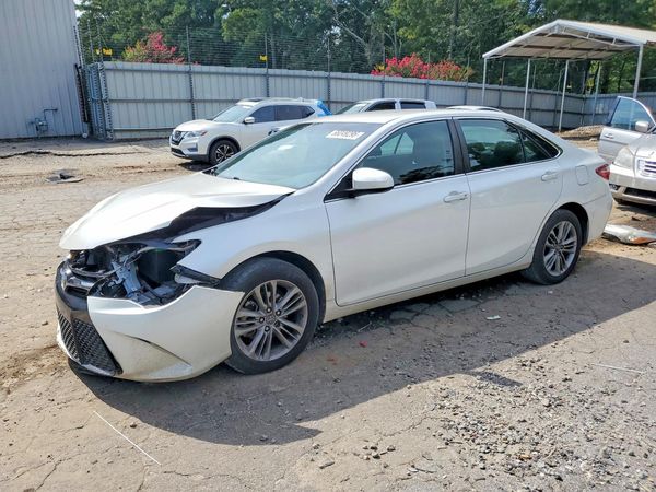 2017 TOYOTA CAMRY