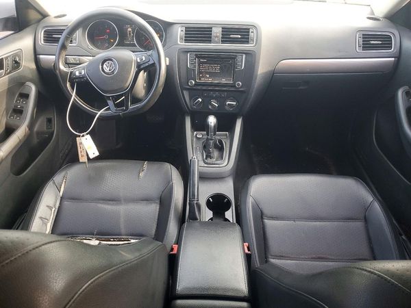 2017 VOLKSWAGEN JETTA SE