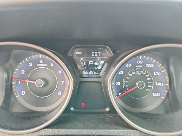 2014 HYUNDAI ELANTRA