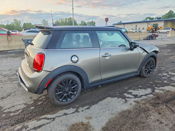 2017 MINI COOPER