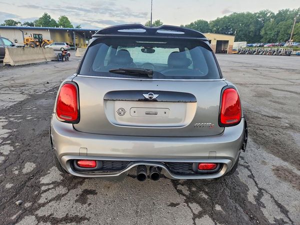 2017 MINI COOPER