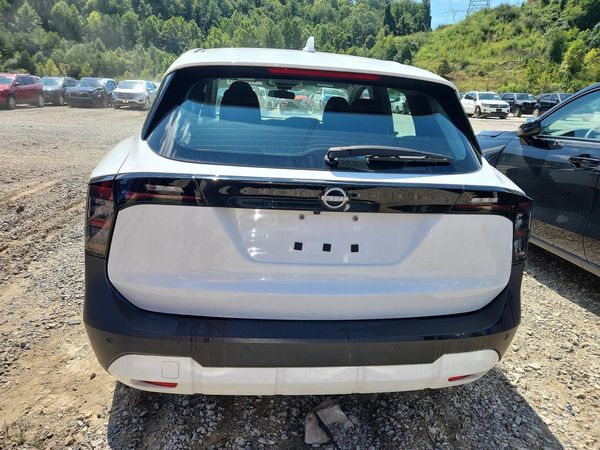 2025 NISSAN KICKS S