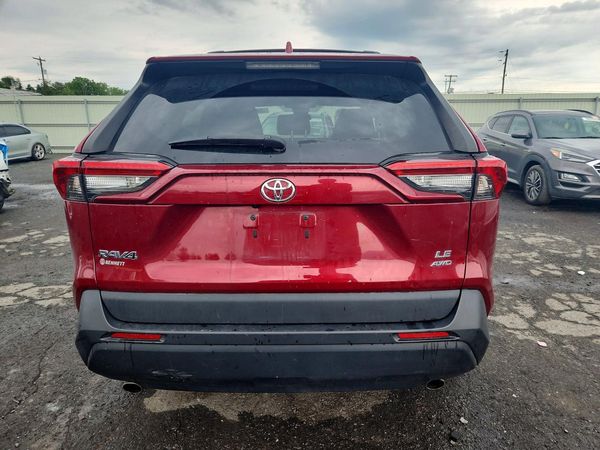 2021 TOYOTA RAV4 LE