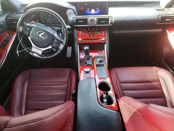 2017 LEXUS IS 200t