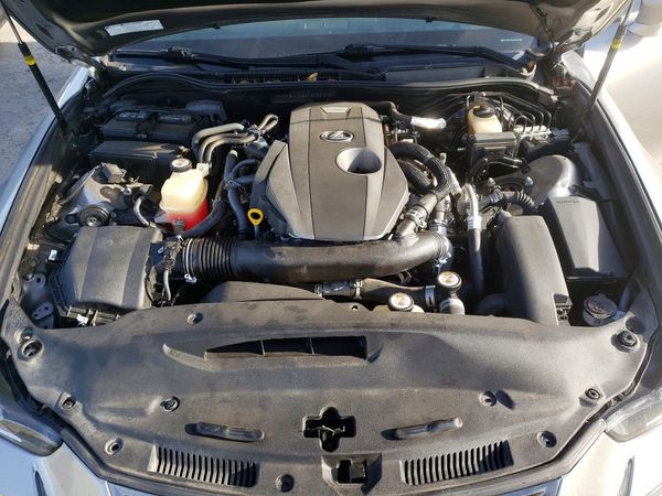 2017 LEXUS IS 200t