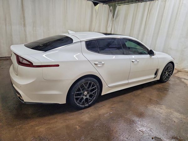 2019 KIA STINGER Premium — PSRA