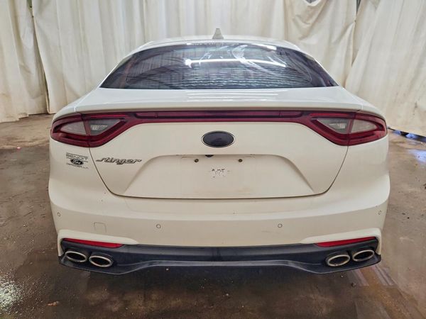 2019 KIA STINGER Premium — DIRR