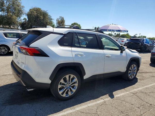 2020 TOYOTA RAV4 Limited