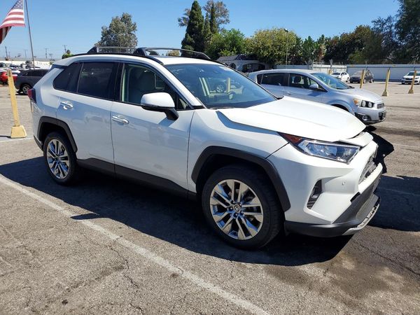 2020 TOYOTA RAV4 Limited