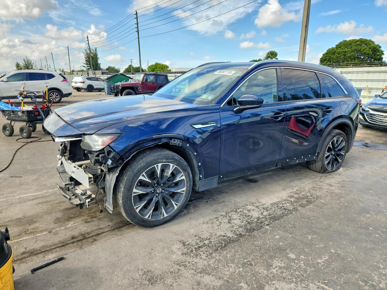 2024 MAZDA CX-90 Premium Package