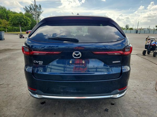2024 MAZDA CX-90 Premium Package