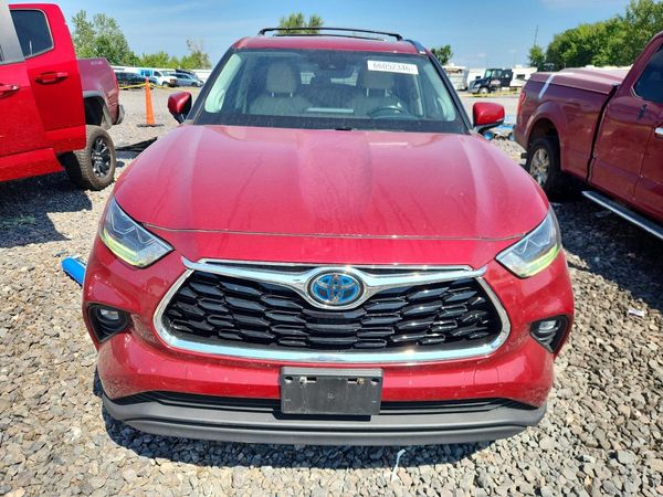 2021 TOYOTA HIGHLANDER Limited
