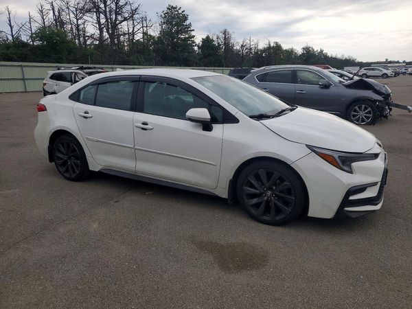 2024 TOYOTA COROLLA