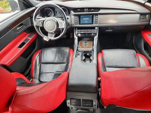 2017 JAGUAR XF S