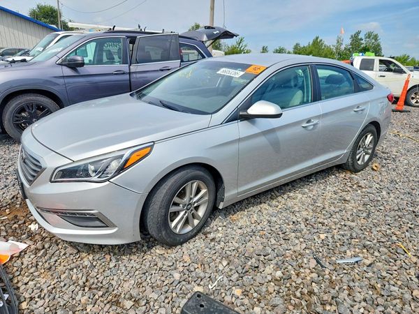 2015 HYUNDAI SONATA — DSFA — Front 3/4