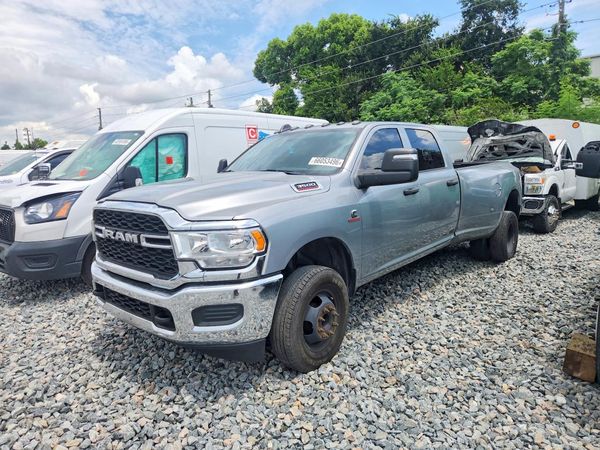2023 RAM 3500