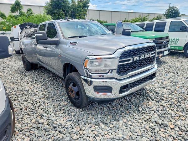2023 RAM 3500 TRADESMAN CREW CAB 4X4