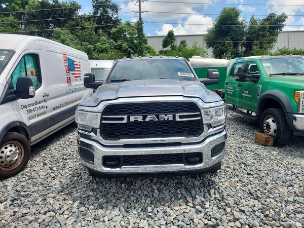 2023 RAM 3500 TRADESMAN CREW CAB 4X4