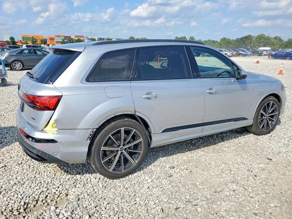 2022 AUDI Q7