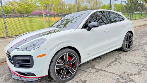 2022 PORSCHE CAYENNE GTS Coupe