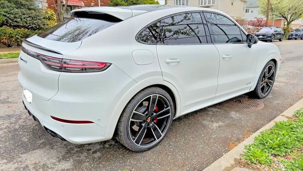 2022 PORSCHE CAYENNE GTS Coupe